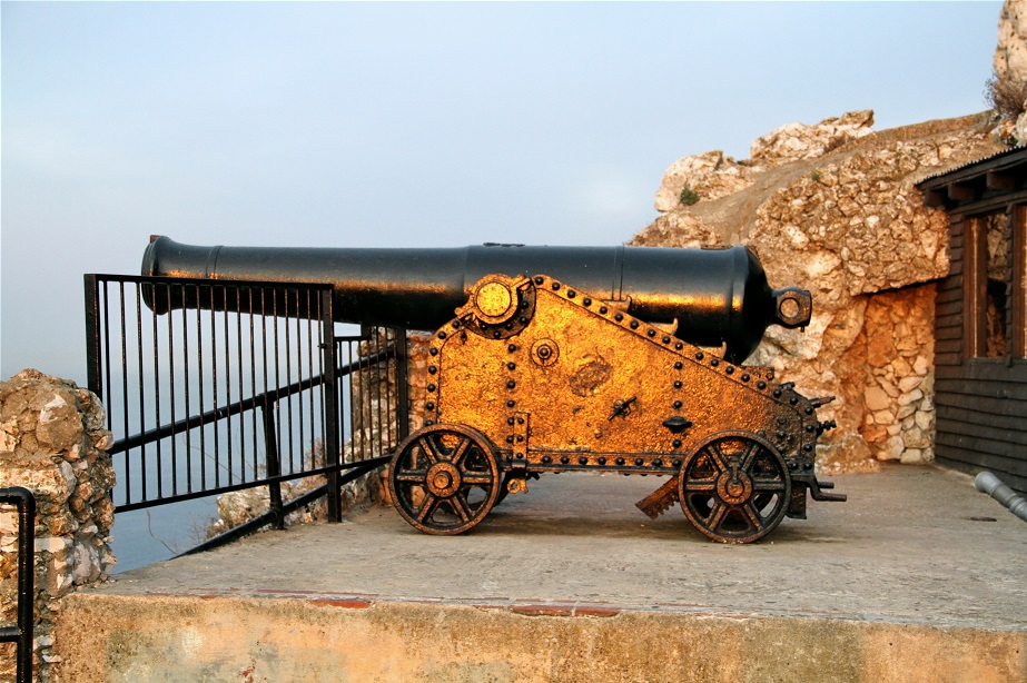 Gibraltar cannon